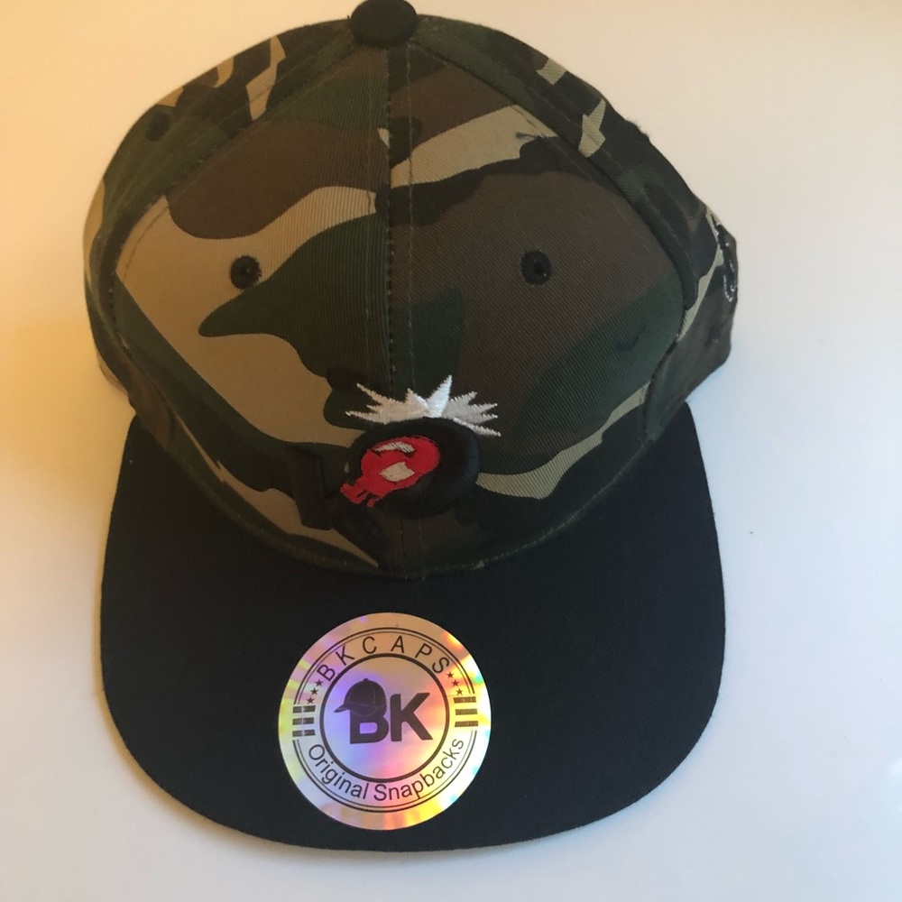 KO CAPS/HAT